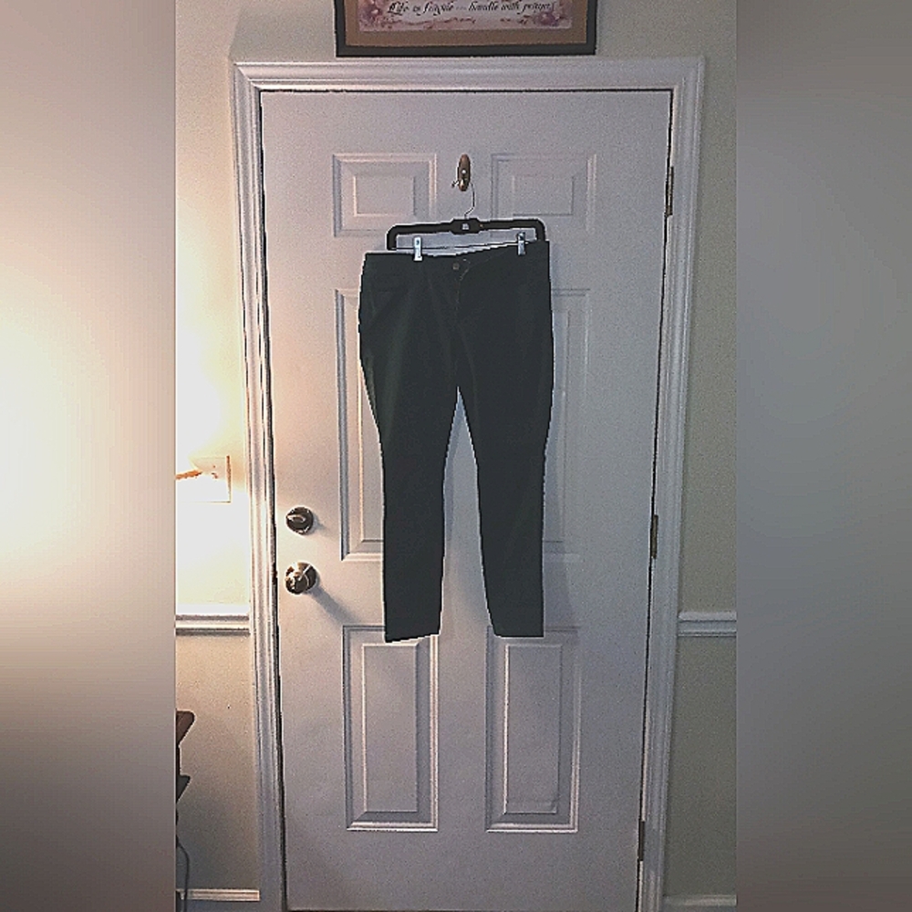 Loft Womens Modern Skinny Size 29/8P Green